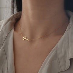 Ogrlica Cross on Skin